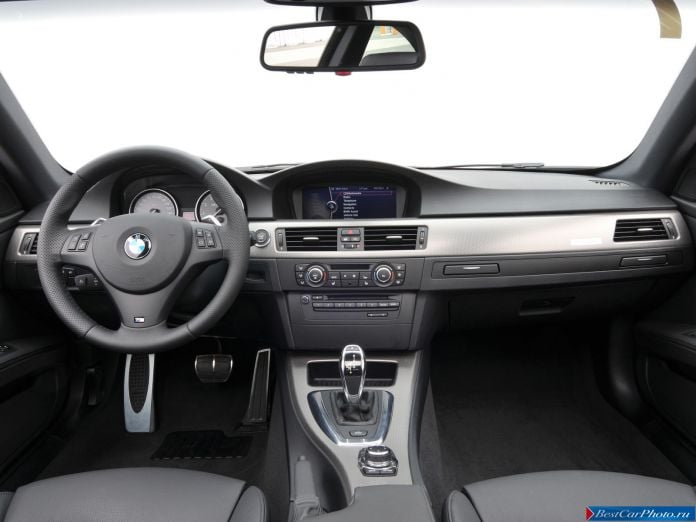 2011 BMW 3-series Coupe - фотография 71 из 75