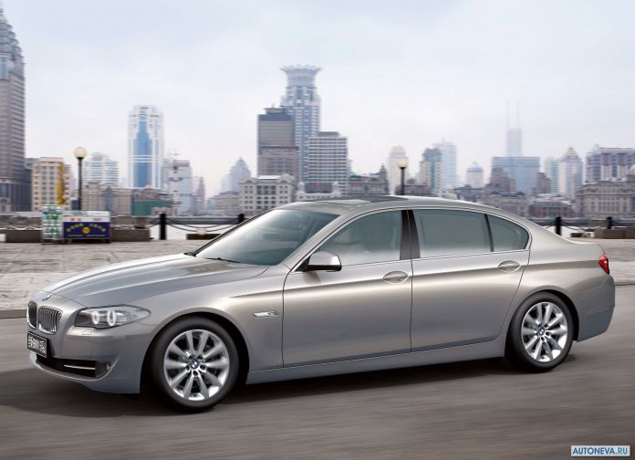 2011 BMW 5-series Long Wheelbase - фотография 1 из 12