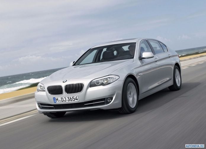 2011 BMW 5-series Long Wheelbase - фотография 8 из 12