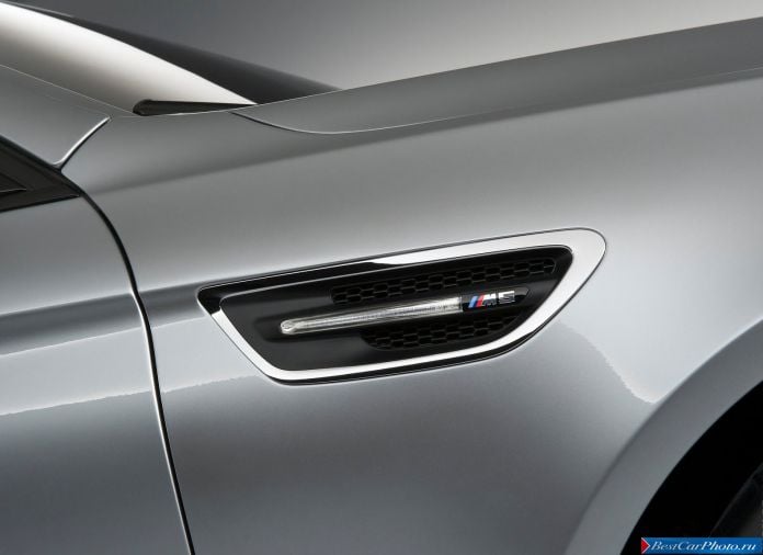 2011 BMW 5-series M Sedan Concept - фотография 17 из 19