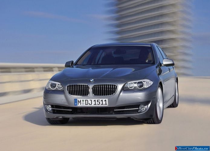 2011 BMW 5-series Sedan - фотография 4 из 248