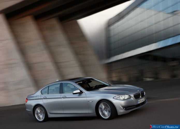 2011 BMW 5-series Sedan - фотография 9 из 248 2011 BMW 5-series Sedan - фотография 9 из 248