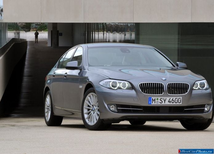 2011 BMW 5-series Sedan - фотография 12 из 248 2011 BMW 5-series Sedan - фотография 12 из 248