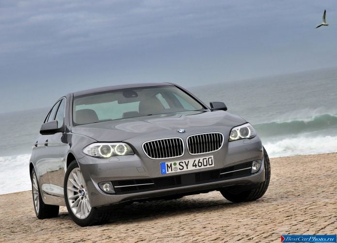 2011 BMW 5-series Sedan - фотография 13 из 248 2011 BMW 5-series Sedan - фотография 13 из 248