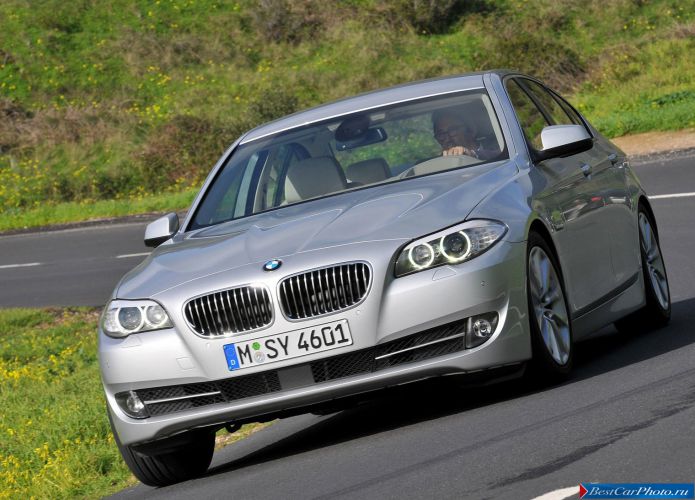 2011 BMW 5-series Sedan - фотография 18 из 248 2011 BMW 5-series Sedan - фотография 18 из 248