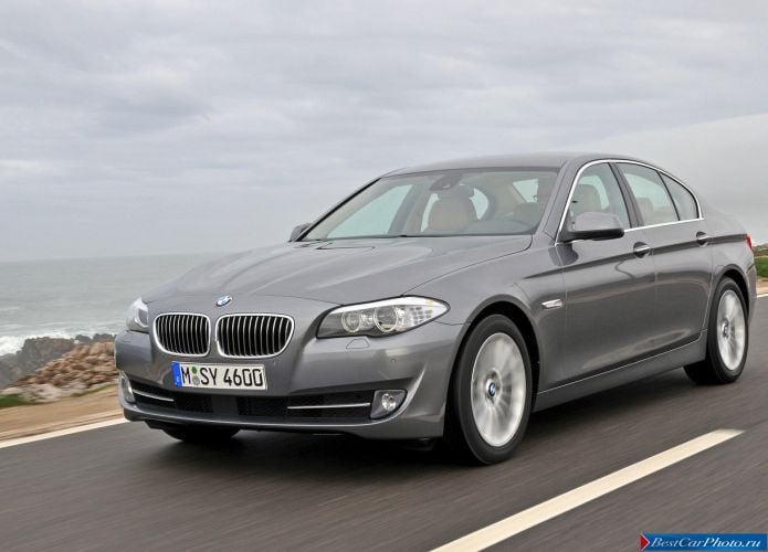 2011 BMW 5-series Sedan - фотография 34 из 248