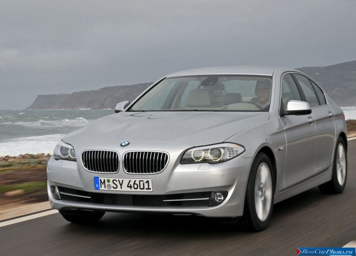 2011 BMW 5-series Sedan - фотография 40 из 248