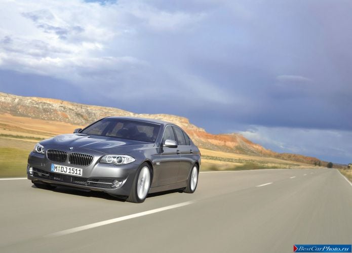 2011 BMW 5-series Sedan - фотография 45 из 248 2011 BMW 5-series Sedan - фотография 45 из 248