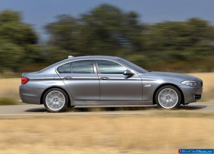 2011 BMW 5-series Sedan - фотография 72 из 248
