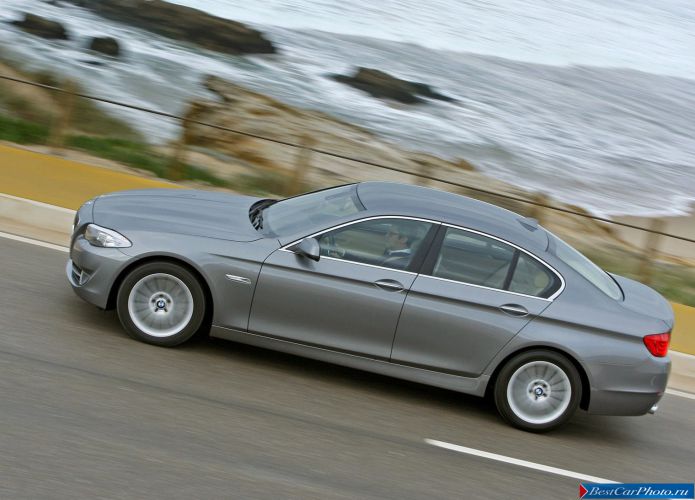 2011 BMW 5-series Sedan - фотография 85 из 248