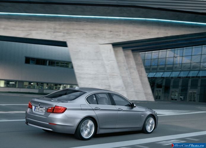 2011 BMW 5-series Sedan - фотография 98 из 248