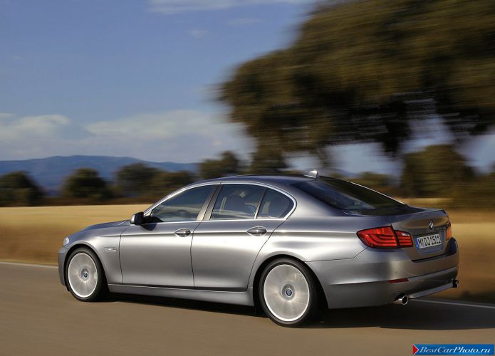 2011 BMW 5-series Sedan - фотография 99 из 248 2011 BMW 5-series Sedan - фотография 99 из 248