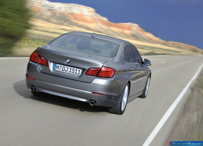 2011 BMW 5-series Sedan - фотография 101 из 248 2011 BMW 5-series Sedan - фотография 101 из 248