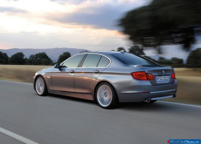 2011 BMW 5-series Sedan - фотография 104 из 248 2011 BMW 5-series Sedan - фотография 104 из 248