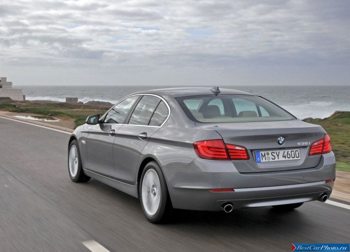 2011 BMW 5-series Sedan - фотография 110 из 248 2011 BMW 5-series Sedan - фотография 110 из 248