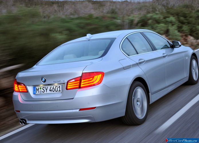 2011 BMW 5-series Sedan - фотография 117 из 248