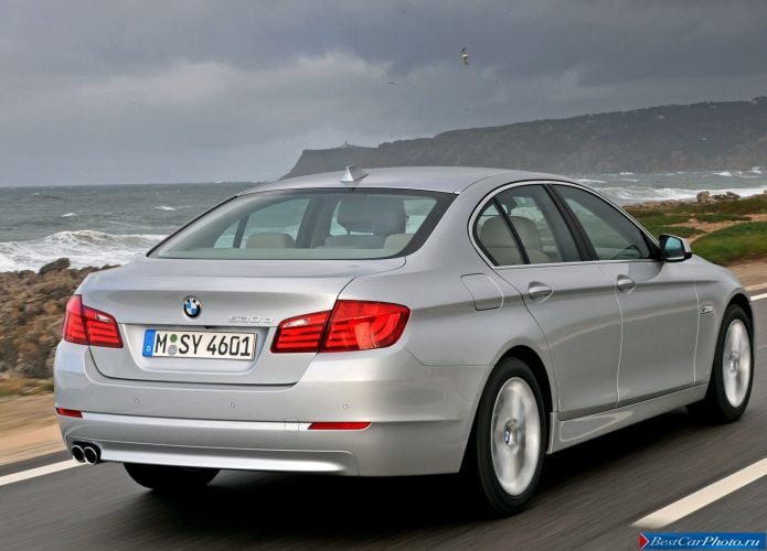 2011 BMW 5-series Sedan - фотография 124 из 248 2011 BMW 5-series Sedan - фотография 124 из 248