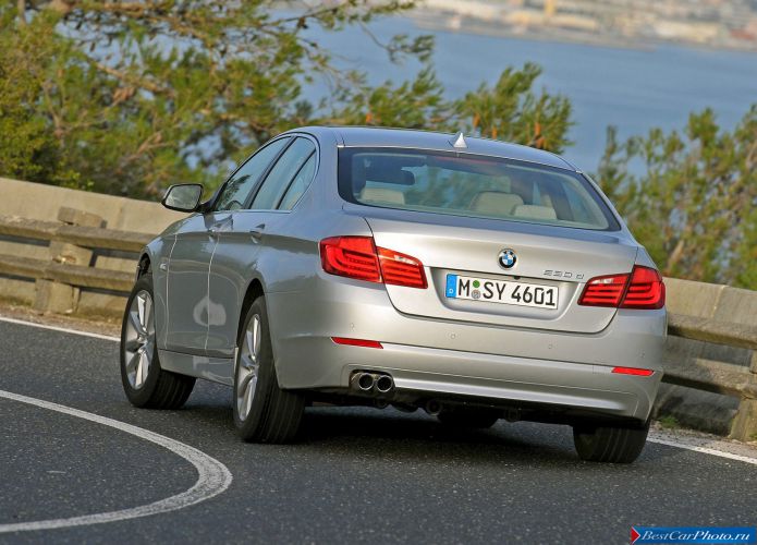 2011 BMW 5-series Sedan - фотография 125 из 248