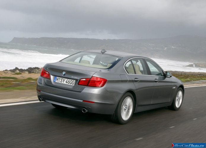 2011 BMW 5-series Sedan - фотография 129 из 248