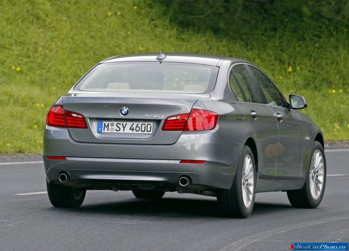 2011 BMW 5-series Sedan - фотография 130 из 248