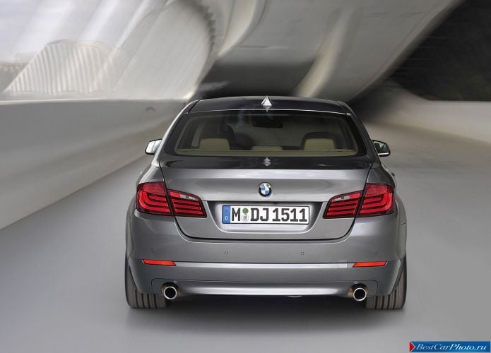 2011 BMW 5-series Sedan - фотография 156 из 248 2011 BMW 5-series Sedan - фотография 156 из 248