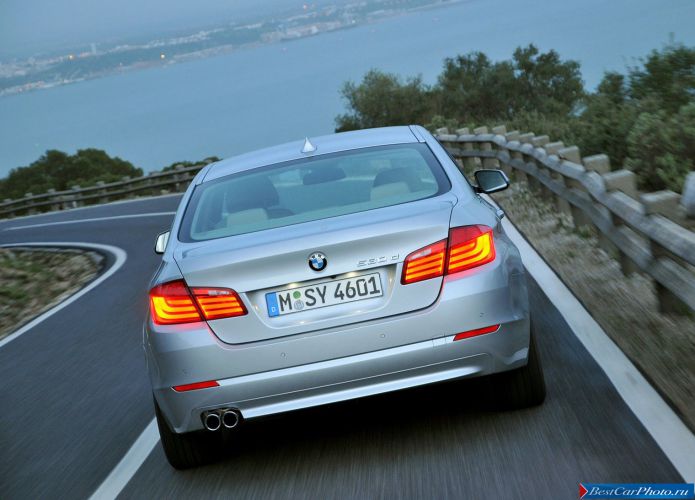 2011 BMW 5-series Sedan - фотография 163 из 248