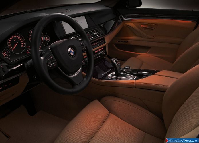 2011 BMW 5-series Sedan - фотография 171 из 248 2011 BMW 5-series Sedan - фотография 171 из 248