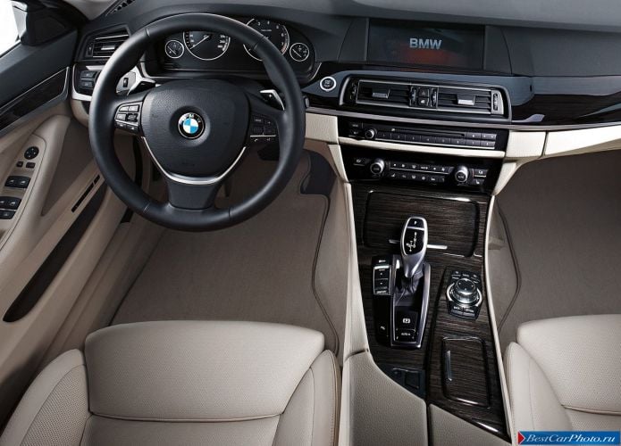 2011 BMW 5-series Sedan - фотография 179 из 248