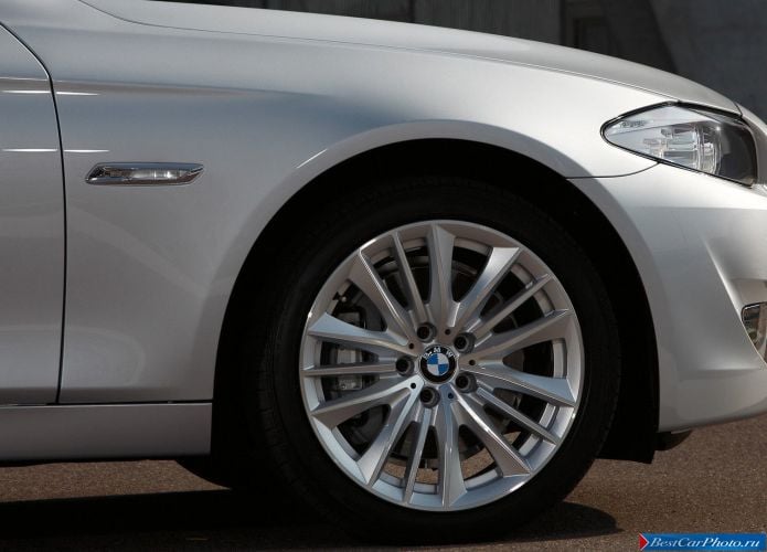 2011 BMW 5-series Sedan - фотография 211 из 248 2011 BMW 5-series Sedan - фотография 211 из 248
