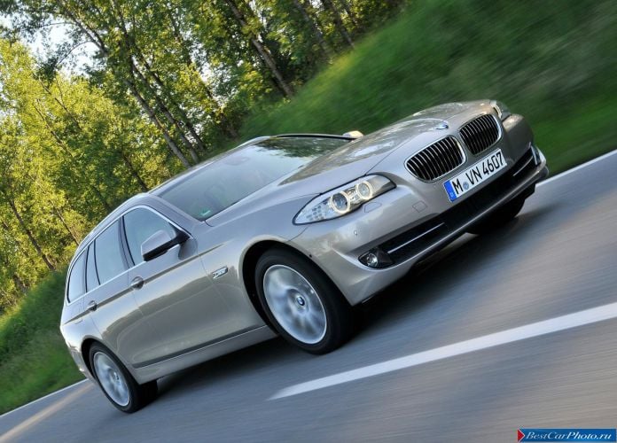 2011 BMW 5-series Touring - фотография 9 из 194