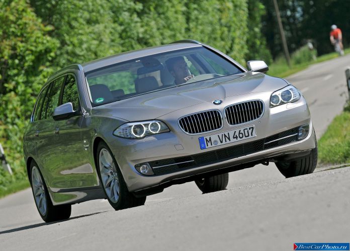 2011 BMW 5-series Touring - фотография 10 из 194