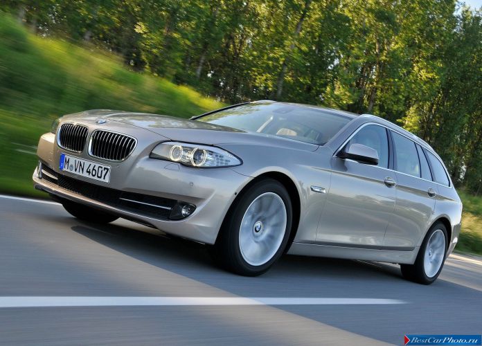 2011 BMW 5-series Touring - фотография 11 из 194