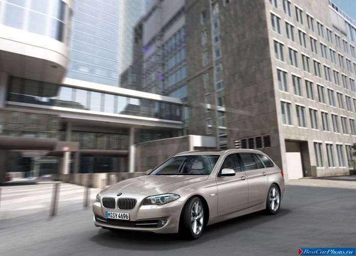 2011 BMW 5-series Touring - фотография 22 из 194
