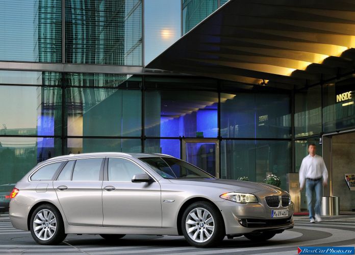 2011 BMW 5-series Touring - фотография 24 из 194 2011 BMW 5-series Touring - фотография 24 из 194