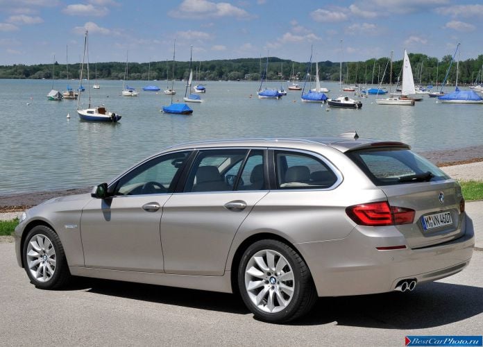 2011 BMW 5-series Touring - фотография 70 из 194