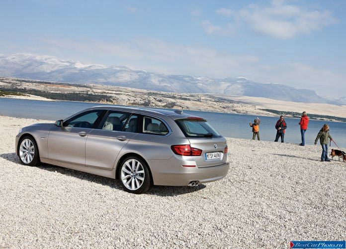 2011 BMW 5-series Touring - фотография 84 из 194