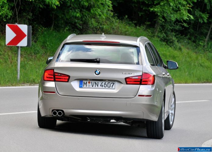 2011 BMW 5-series Touring - фотография 90 из 194