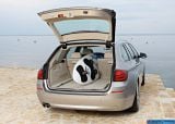 bmw_2011_5-series_touring_100.jpg