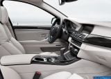 bmw_2011_5-series_touring_135.jpg