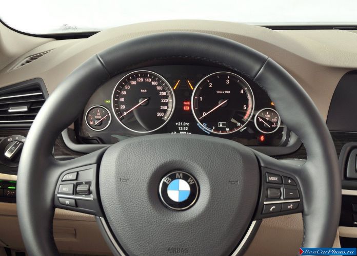 2011 BMW 5-series Touring - фотография 136 из 194 2011 BMW 5-series Touring - фотография 136 из 194