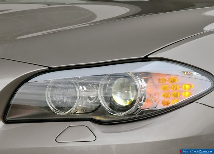 2011 BMW 5-series Touring - фотография 171 из 194