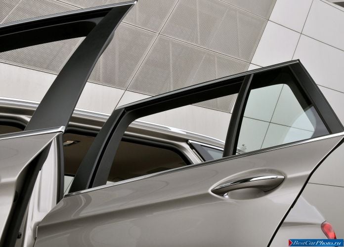 2011 BMW 5-series Touring - фотография 179 из 194