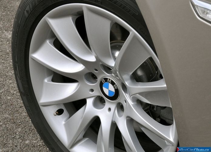 2011 BMW 5-series Touring - фотография 183 из 194