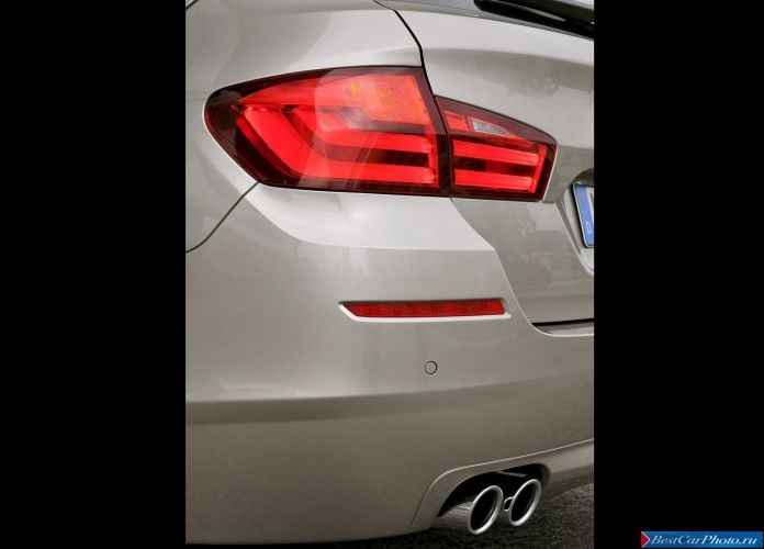2011 BMW 5-series Touring - фотография 189 из 194