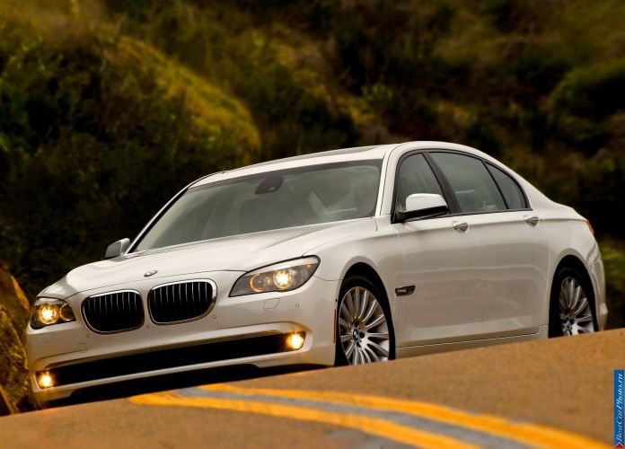 2011 BMW 750Li - фотография 6 из 70 2011 BMW 750Li - фотография 6 из 70