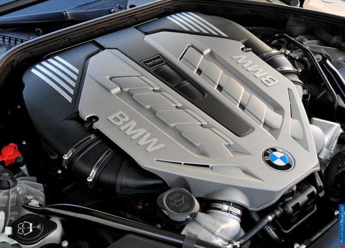 2011 BMW 750Li - фотография 66 из 70 2011 BMW 750Li - фотография 66 из 70