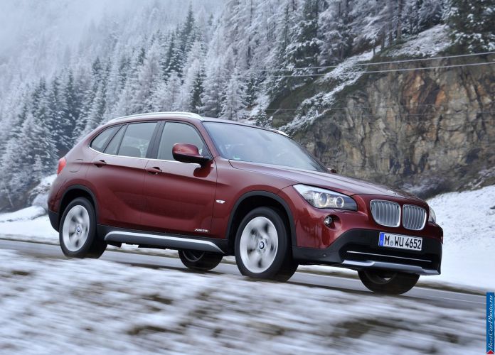 2011 BMW X1 xDrive28i - фотография 1 из 120 2011 BMW X1 xDrive28i - фотография 1 из 120