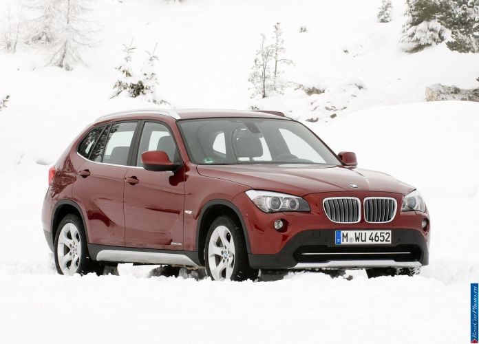 2011 BMW X1 xDrive28i - фотография 15 из 120