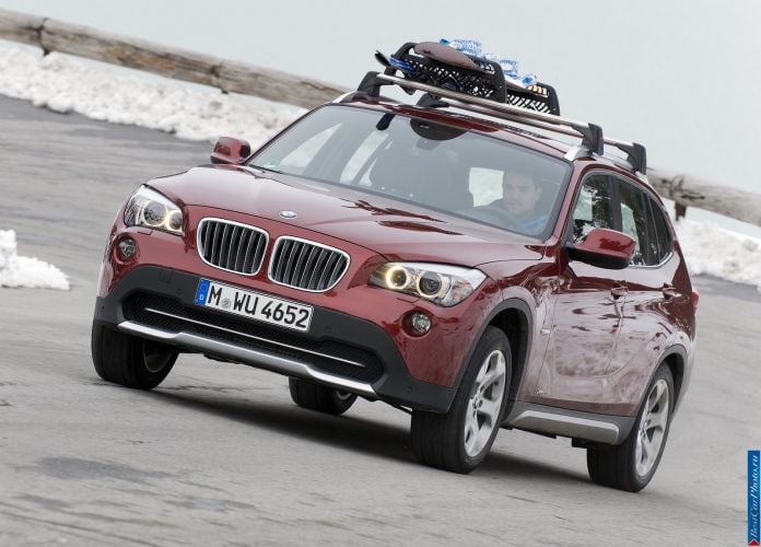 2011 BMW X1 xDrive28i - фотография 23 из 120