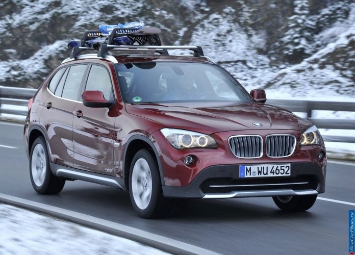 2011 BMW X1 xDrive28i - фотография 30 из 120